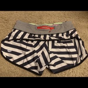 Lululemon Seawheeze which way sway speed shorts